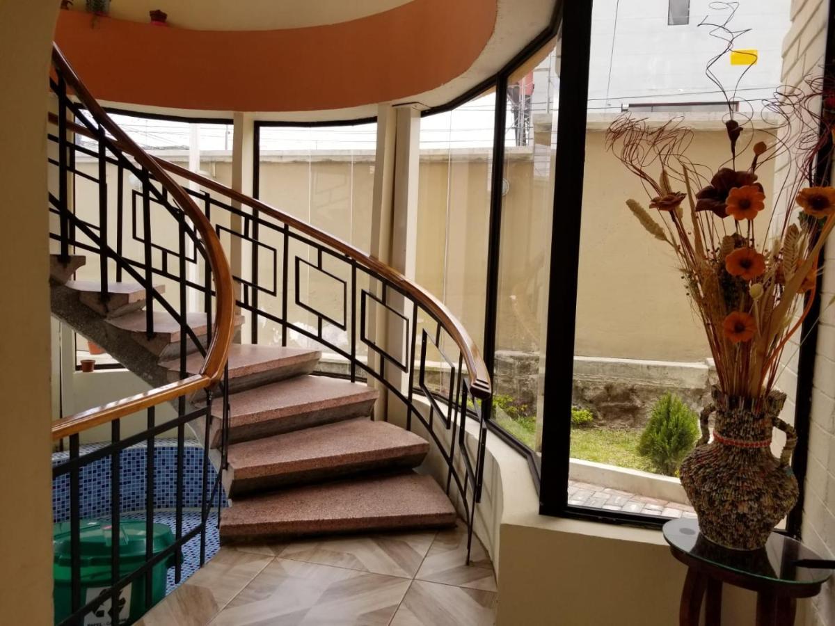 Hostal El Confort Quito Norte 외부 사진